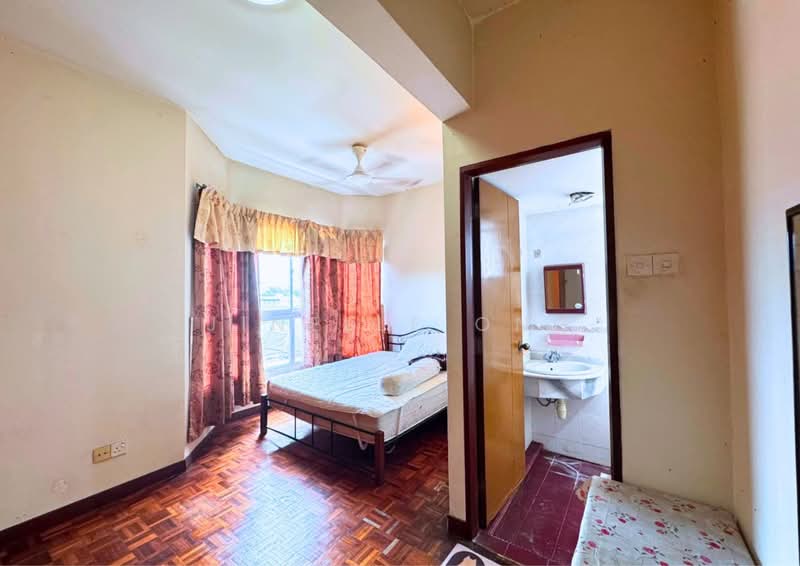 Kondominium untuk Disewa di Sri Perdana - Jinelle Ong - Bedroom - PropertyGuru.com.my