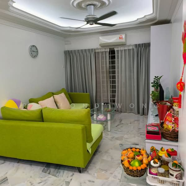 Kondominium untuk Dijual di Pandan Mewah Heights - Raymond Wong - Living Room - PropertyGuru.com.my