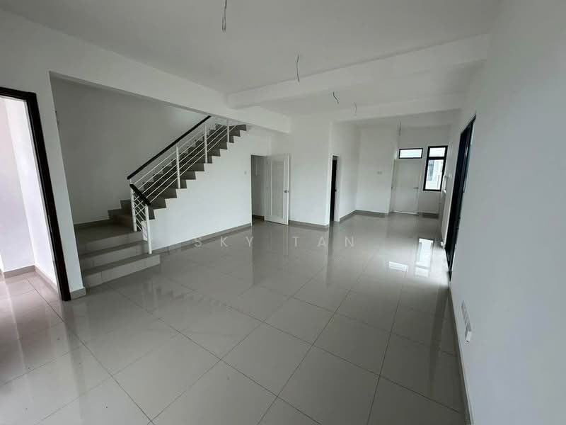 Rumah Teres 2-Tingkat untuk Dijual di Taman Adda Heights (Tebrau) - Sky Tan - Living Room - PropertyGuru.com.my