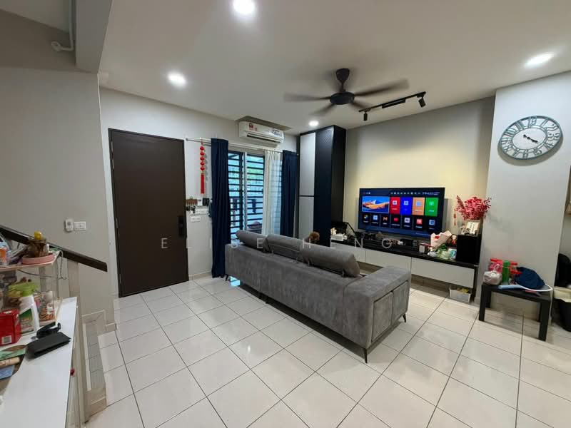 Rumah Teres 2 Tingkat untuk Dijual di Setia Ecohill (Semenyih) - Elise Heng - Living Room - PropertyGuru.com.my