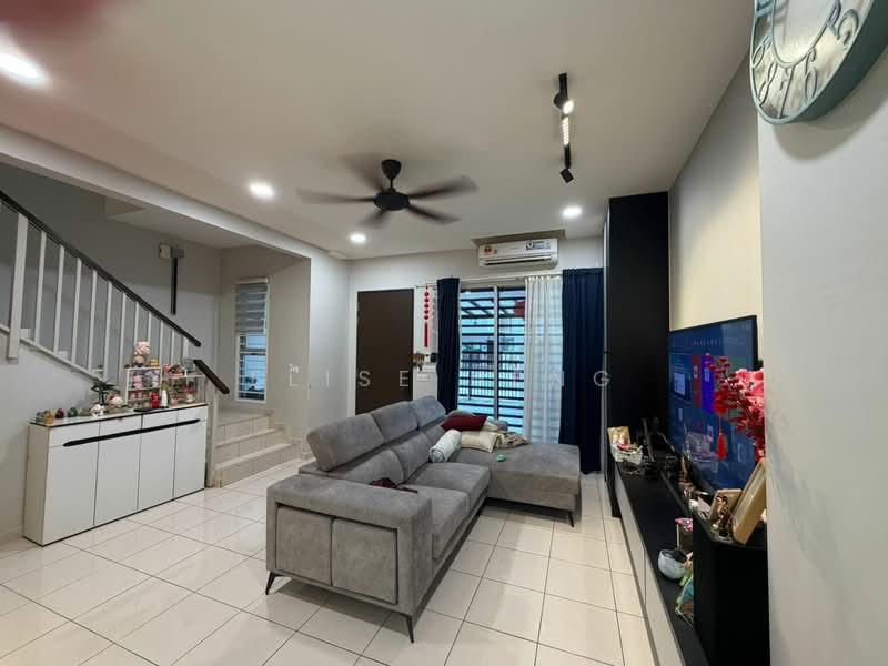 Rumah Teres 2 Tingkat untuk Dijual di Setia Ecohill (Semenyih) - Elise Heng - Living Room - PropertyGuru.com.my