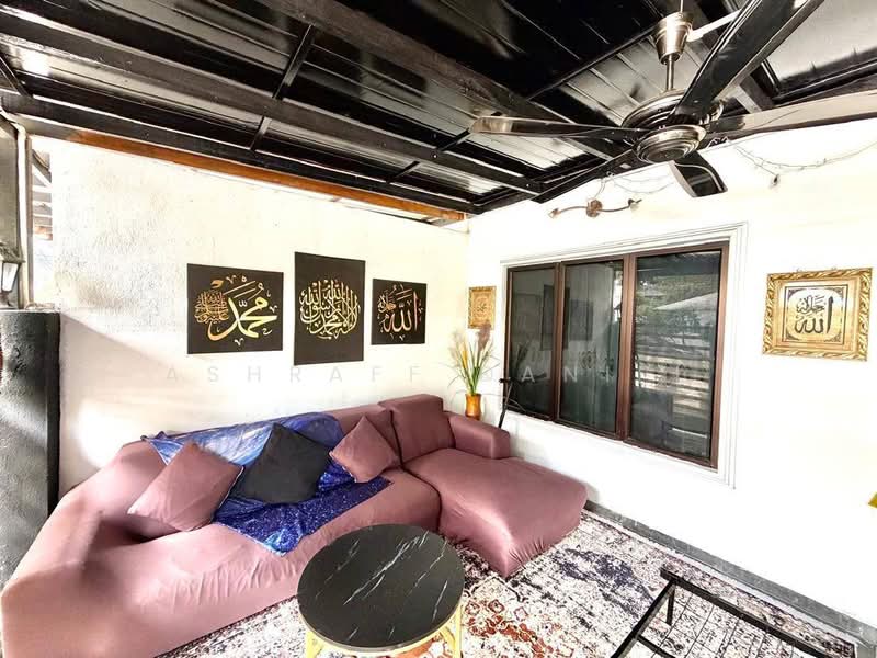 Rumah Teres 2 Tingkat untuk Dijual di Taman Serendah Makmur (Serendah) - Ashraff Daniel - Living Room - PropertyGuru.com.my