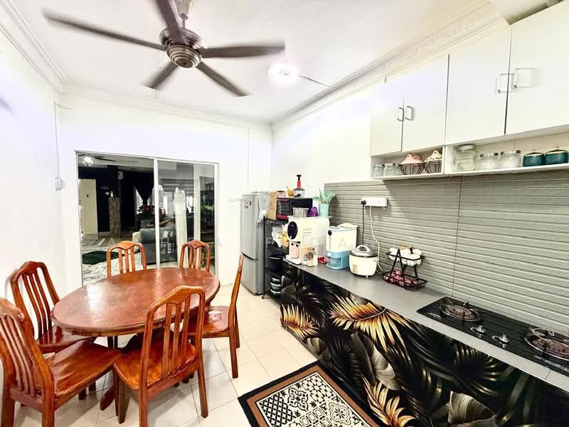 Rumah Teres 2 Tingkat untuk Dijual di Taman Serendah Makmur (Serendah) - Ashraff Daniel - Kitchen - PropertyGuru.com.my
