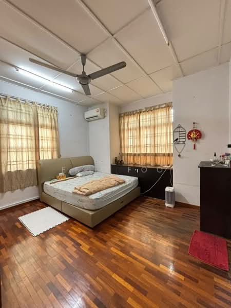 Bungalow for Sale in Taman Setia Indah (Tebrau) - Eric Foo - Bedroom - PropertyGuru.com.my