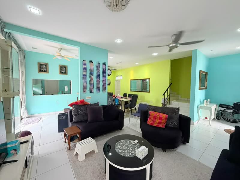 Rumah Kluster untuk Dijual di Setia Tropika (Johor Bahru) - Shirley Pang - Living Room - PropertyGuru.com.my