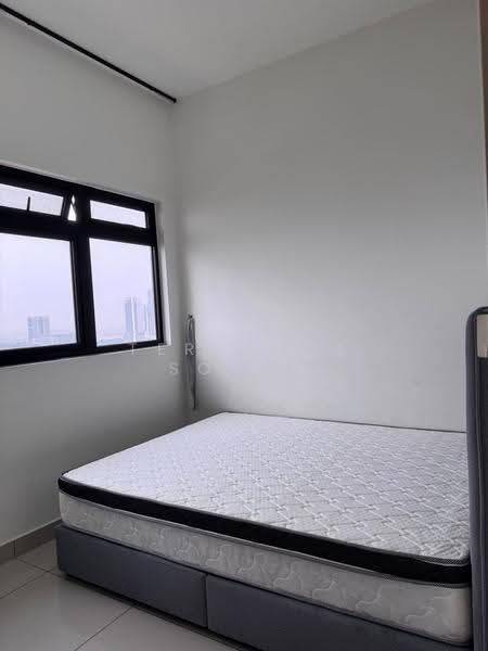 Kediaman Servis untuk Disewa di Meridin Suites @ The Meridin - Terrance Soong - Bedroom - PropertyGuru.com.my