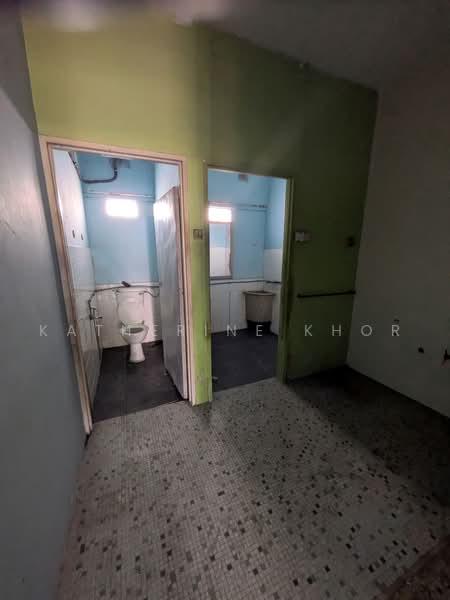 2-storey Terraced House for Rent in Jelutong (Penang) - Katherine Khor - Bathroom - PropertyGuru.com.my