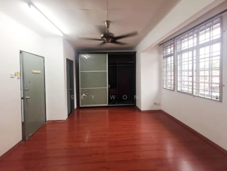 Terraced House for Sale in Bandar Putra Permai (Seri Kembangan) - Sky Wong - Interior - PropertyGuru.com.my