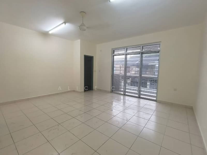 2-storey Terraced House for Rent in Taman Nusa Idaman (Iskandar Puteri (Nusajaya)) - Alice Chia - Living Room - PropertyGuru.com.my