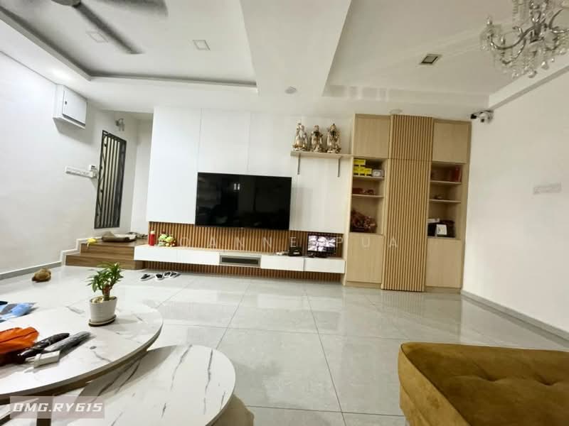 2-storey Terraced House for Sale in Bandar Botanic (Klang) - Joanne Pua - Living Room - PropertyGuru.com.my