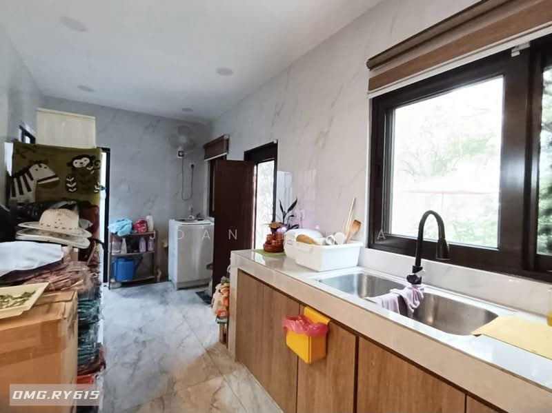 2-storey Terraced House for Sale in Bandar Botanic (Klang) - Joanne Pua - Kitchen - PropertyGuru.com.my