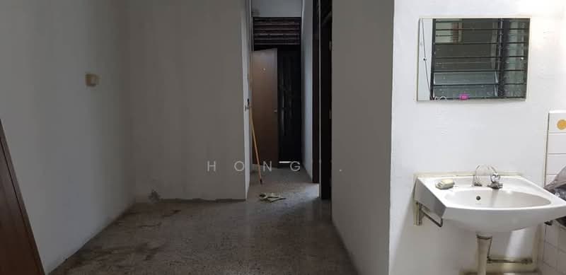 Rumah Teres 1 Tingkat untuk Dijual di Taman Lip Sin (Sungai Dua) - Hong . - Interior - PropertyGuru.com.my