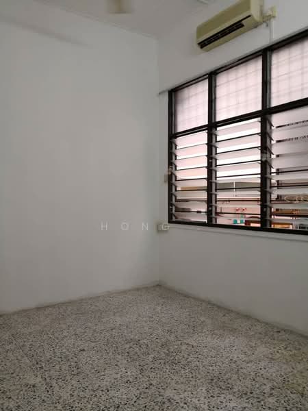 Rumah Teres 1 Tingkat untuk Dijual di Taman Lip Sin (Sungai Dua) - Hong . - Interior - PropertyGuru.com.my