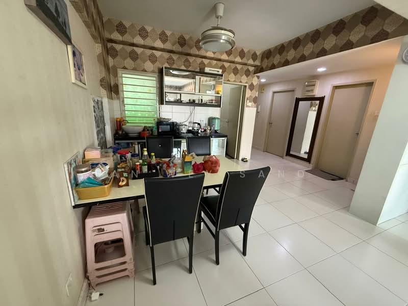 Kondominium untuk Dijual di Casa Tropika - GAN WEY SAND - Kitchen - PropertyGuru.com.my
