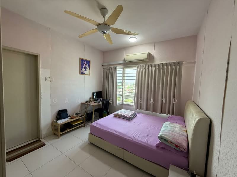 Kondominium untuk Dijual di Casa Tropika - GAN WEY SAND - Bedroom - PropertyGuru.com.my