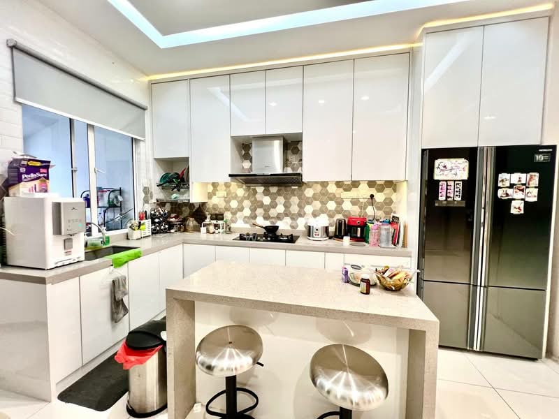 2-storey Terraced House for Rent in D'Kayangan (Shah Alam) - Adaw Zain - Kitchen - PropertyGuru.com.my