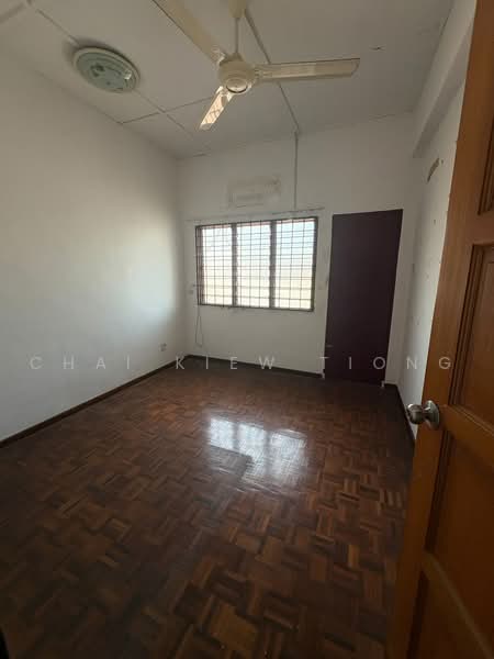 2-storey Terraced House for Sale in Alor Akar (Kuantan) - Chai Kiew Tiong - Bedroom - PropertyGuru.com.my