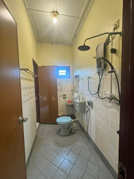 Rumah Teres 2 Tingkat untuk Dijual di Subang Jaya (Selangor) - Andy LCH - Bathroom - PropertyGuru.com.my