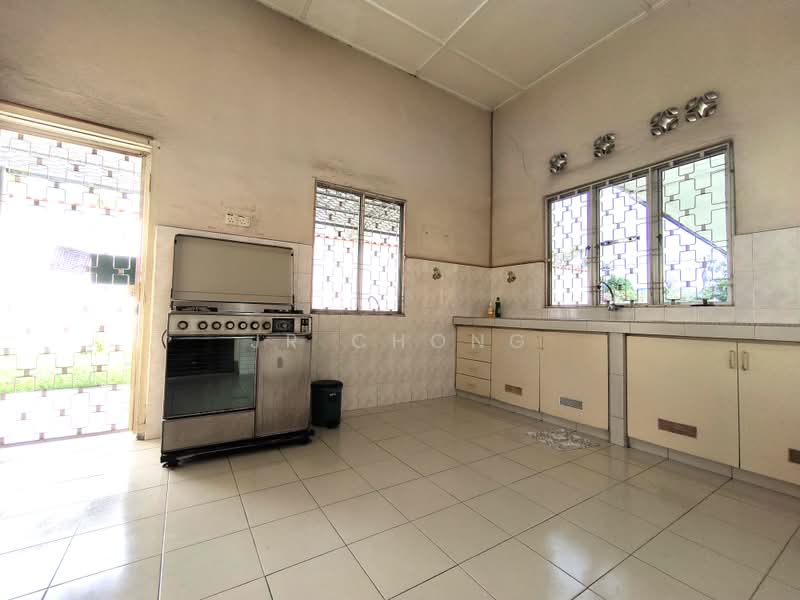 Rumah Banglo untuk Dijual di Seksyen 12 (Petaling Jaya) - JR Chong - Kitchen - PropertyGuru.com.my
