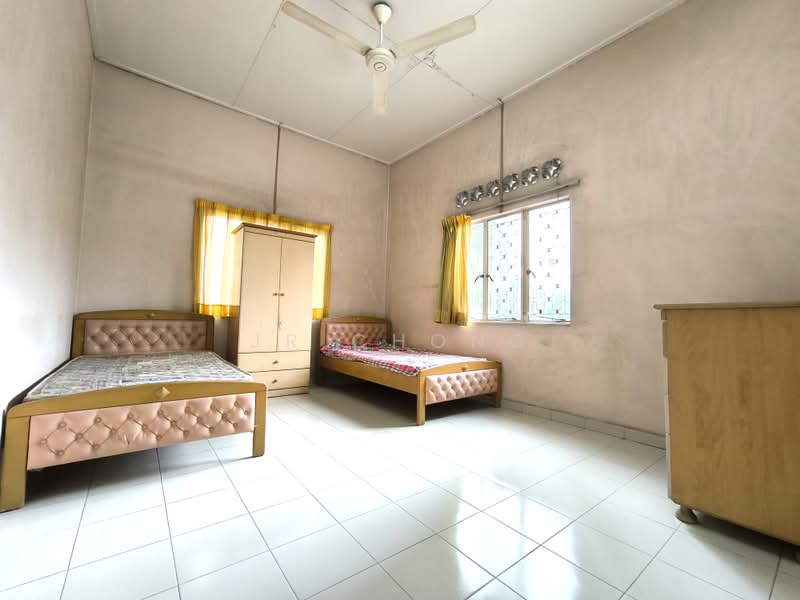 Rumah Banglo untuk Dijual di Seksyen 12 (Petaling Jaya) - JR Chong - Bedroom - PropertyGuru.com.my