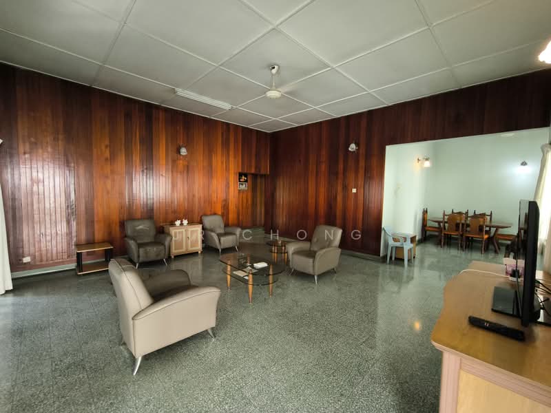Rumah Banglo untuk Dijual di Seksyen 12 (Petaling Jaya) - JR Chong - Living Room - PropertyGuru.com.my
