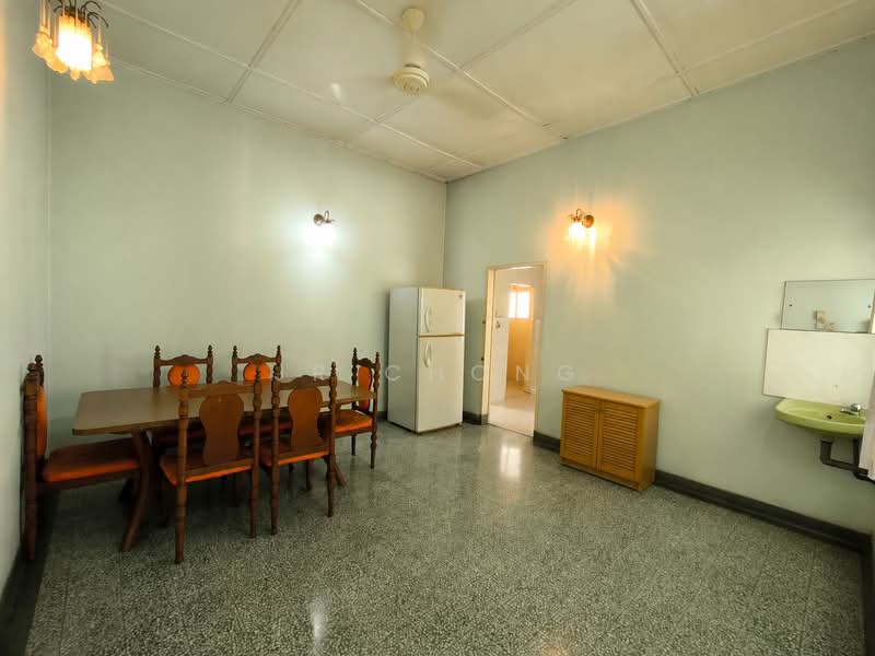 Rumah Banglo untuk Dijual di Seksyen 12 (Petaling Jaya) - JR Chong - Dining Room - PropertyGuru.com.my