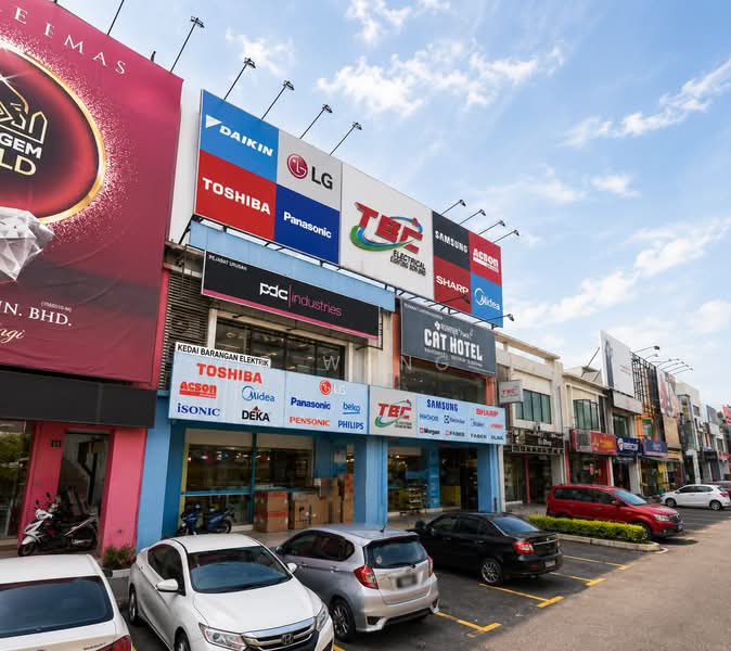 Shop / Office for Sale in Seksyen 8 (Bangi) - D Wong - PropertyGuru.com.my