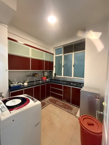 Pangsapuri untuk Dijual di Lagenda Tasek Luxurious Suite - Elston Chong - Kitchen - PropertyGuru.com.my