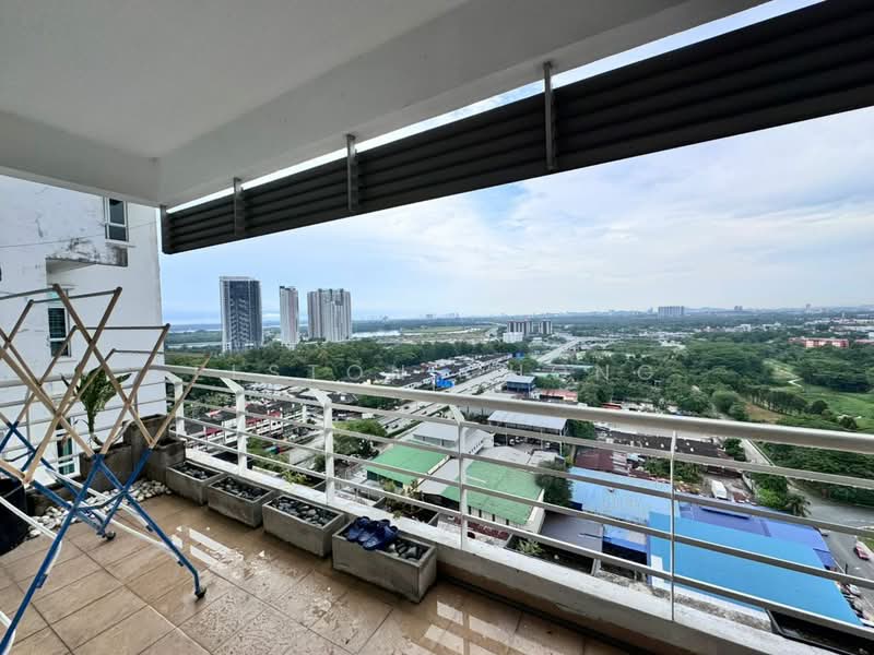 Pangsapuri untuk Dijual di Lagenda Tasek Luxurious Suite - Elston Chong - Balcony - PropertyGuru.com.my