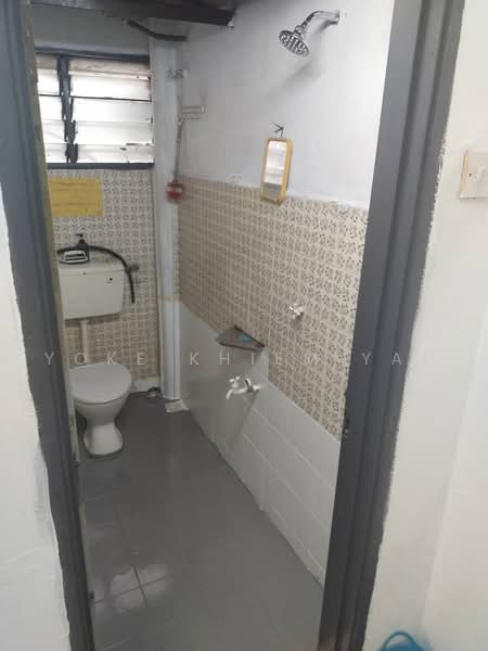 Pangsapuri untuk Disewa di Pusat Hentian Kajang - Yoke Khiem Yap - Bathroom - PropertyGuru.com.my
