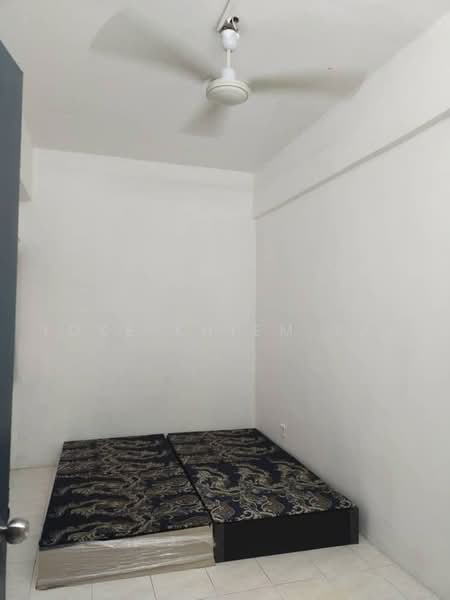 Pangsapuri untuk Disewa di Pusat Hentian Kajang - Yoke Khiem Yap - Bedroom - PropertyGuru.com.my