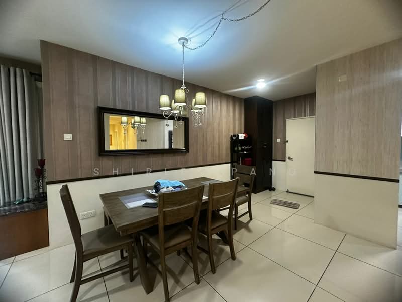 Pangsapuri untuk Dijual di Larkin Residence - Shirley Pang - Dining Room - PropertyGuru.com.my