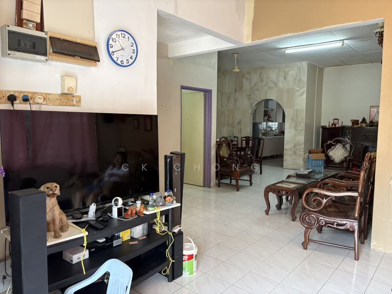 Rumah Berkembar untuk Dijual di Batu 9 (Cheras) - CK Chong - Living Room - PropertyGuru.com.my