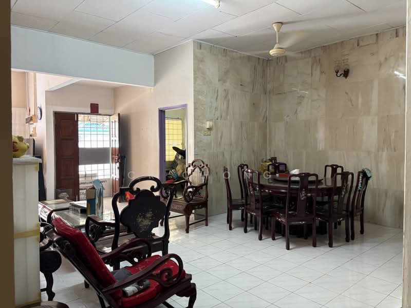 Rumah Berkembar untuk Dijual di Batu 9 (Cheras) - CK Chong - Living Room - PropertyGuru.com.my