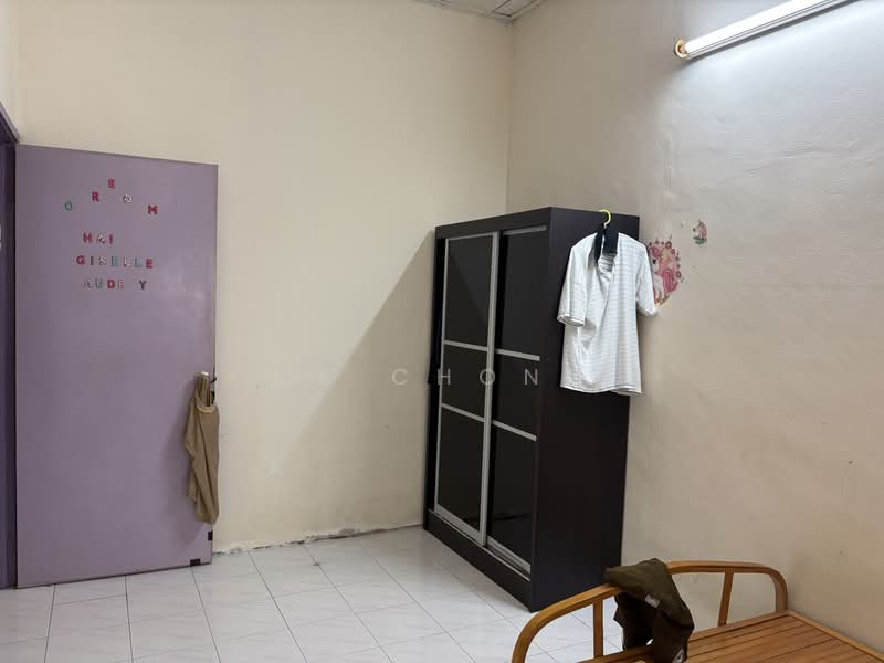 Rumah Berkembar untuk Dijual di Batu 9 (Cheras) - CK Chong - Bedroom - PropertyGuru.com.my