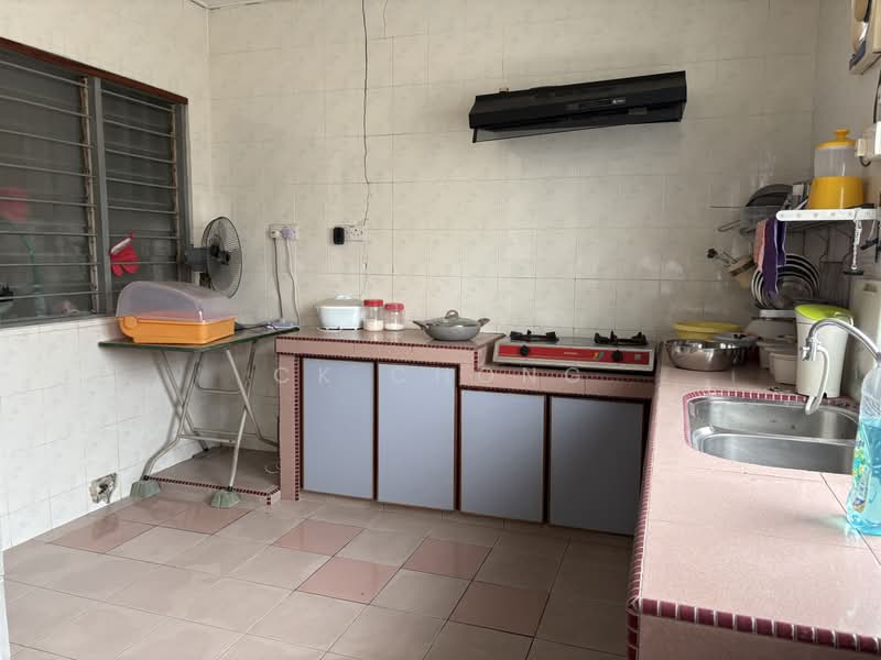 Rumah Berkembar untuk Dijual di Batu 9 (Cheras) - CK Chong - Kitchen - PropertyGuru.com.my