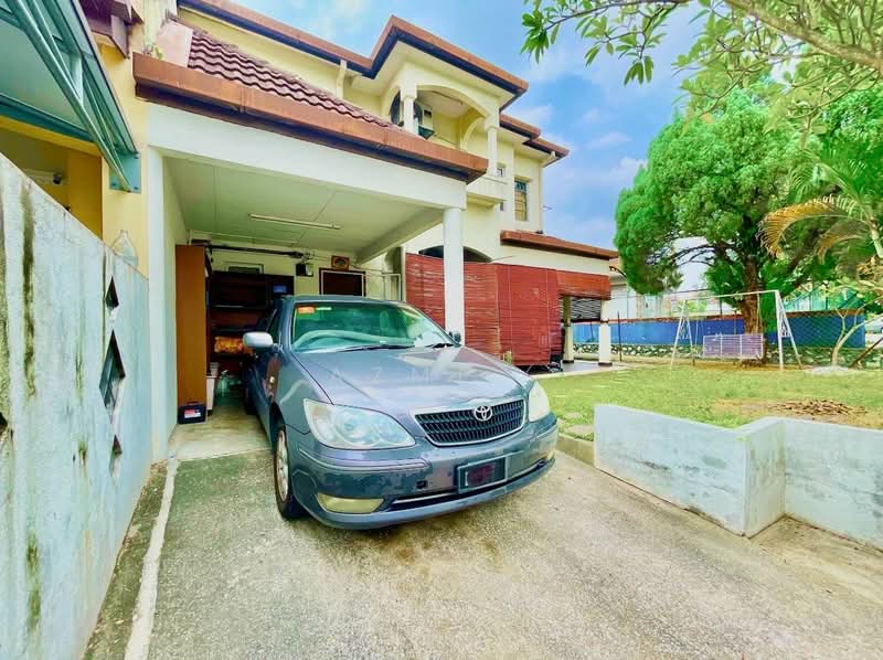 Rumah Teres untuk Dijual di Usj 12 (Subang Jaya) - Azmi . - Exterior - PropertyGuru.com.my