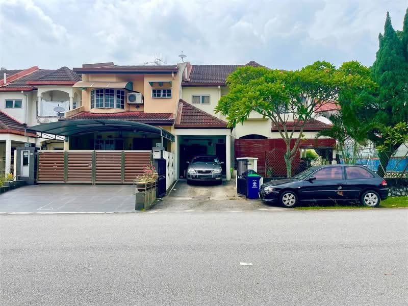 Rumah Teres untuk Dijual di Usj 12 (Subang Jaya) - Azmi . - Exterior - PropertyGuru.com.my