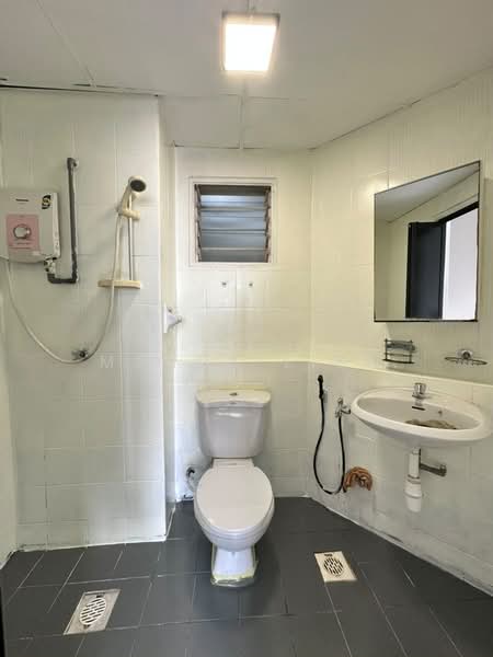Kondominium untuk Dijual di Menara Menjalara - Mandy Liew - Bathroom - PropertyGuru.com.my