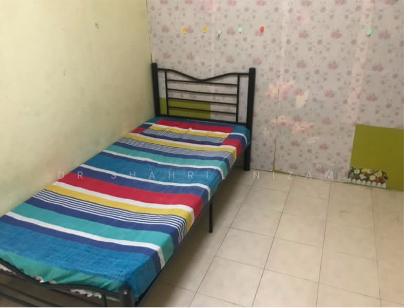 Apartment for Sale at Pusat Komersial Seksyen 7 - Dr Shahril Nizam - Bedroom - PropertyGuru.com.my