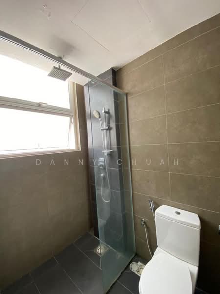 Kondominium untuk Dijual di The Loft @ ZetaPark - Danny Chuah - Bathroom - PropertyGuru.com.my