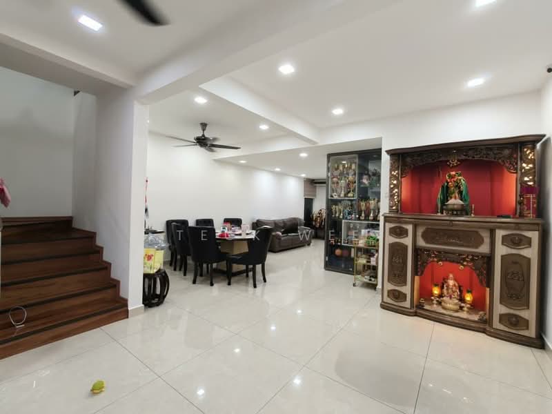 2.5-storey Terraced House for Sale in Seksyen 5 Wangsa Maju (Wangsa Maju) - Teck Wee - Living Room - PropertyGuru.com.my