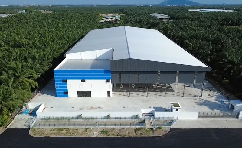 Detached Factory for Rent in Kampung Teluk Mengkuang (Telok Panglima Garang) - Hooi Karlmen - Exterior - PropertyGuru.com.my