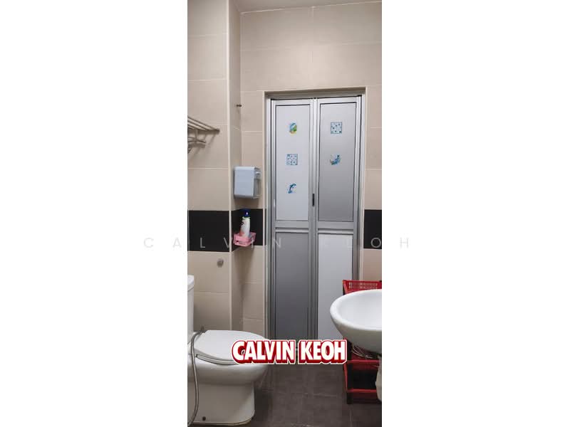 Rumah Teres 2 Tingkat untuk Dijual di Kampung Permatang Damar Laut (Batu Maung) - Calvin Keoh - Bathroom - PropertyGuru.com.my