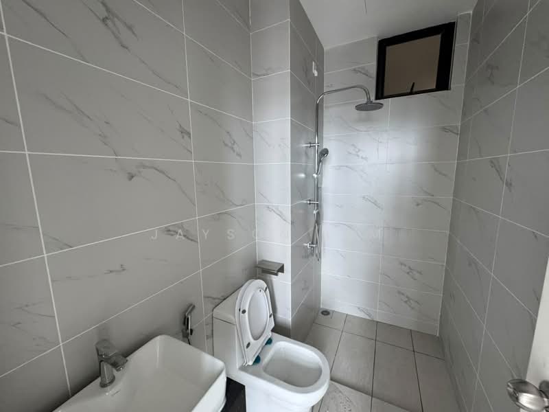 Servis Apartment untuk Dijual di Space Residency - Jayson Lim - Bathroom - PropertyGuru.com.my
