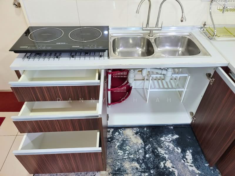 Servis Apartment untuk Dijual di Vista Alam Serviced Apartment - Danny Chuah - Kitchen - PropertyGuru.com.my