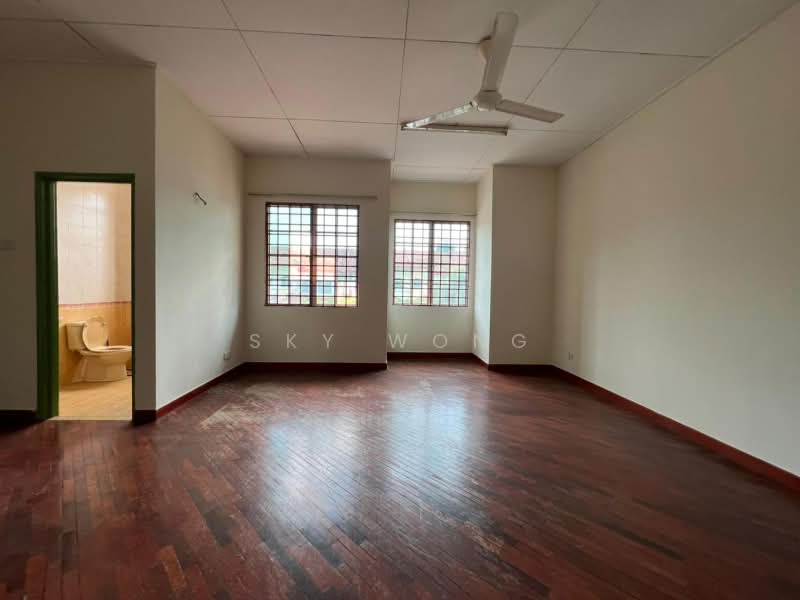 Terraced House for Sale in Bandar Puteri Puchong (Puchong) - Sky Wong - Bathroom - PropertyGuru.com.my