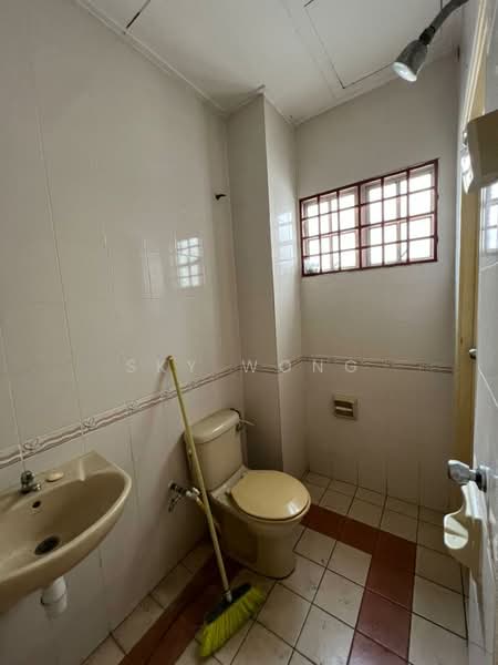 Terraced House for Sale in Bandar Puteri Puchong (Puchong) - Sky Wong - Bathroom - PropertyGuru.com.my