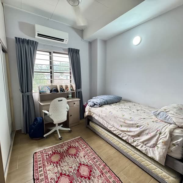 Townhouse for Sale in Taman Melawati (Ulu Kelang) - Azmi . - Bedroom - PropertyGuru.com.my
