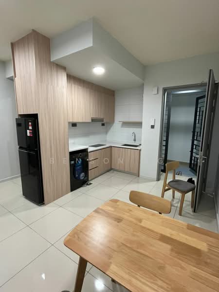 Servis Apartment untuk Disewa di The Era @ Duta North - Benson Ng - Kitchen - PropertyGuru.com.my
